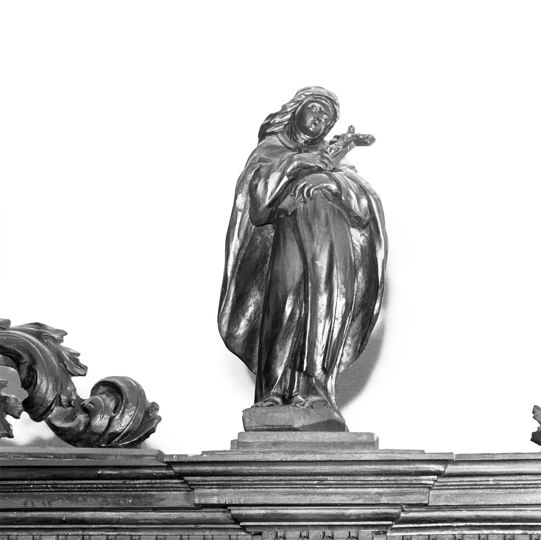 Santa (statua) di Pozzo Giuseppe (prima metà sec. XVIII)