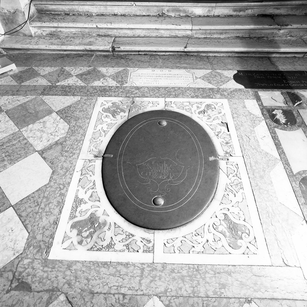 lapide tombale - ambito veneto (sec. XVIII)