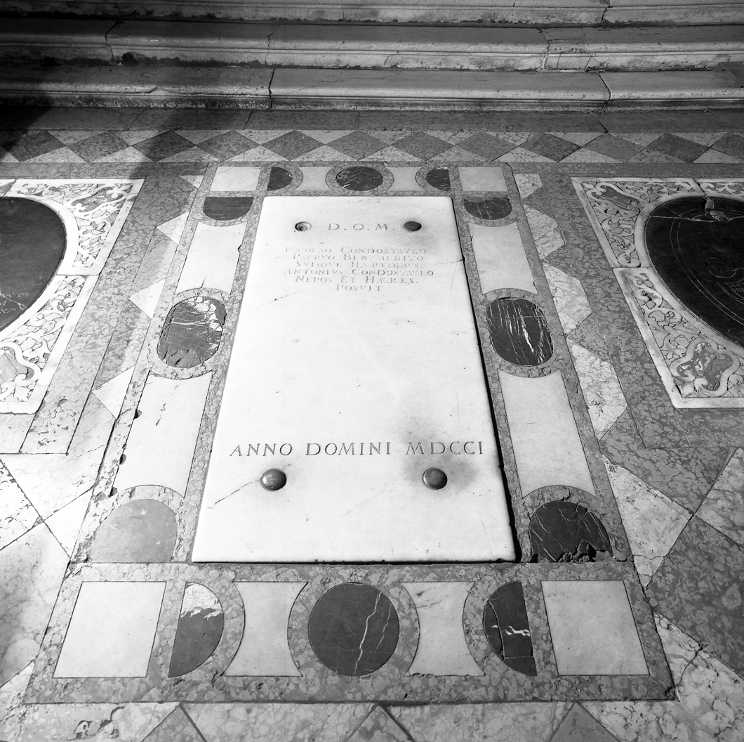 lastra tombale - ambito veneto (sec. XVIII)