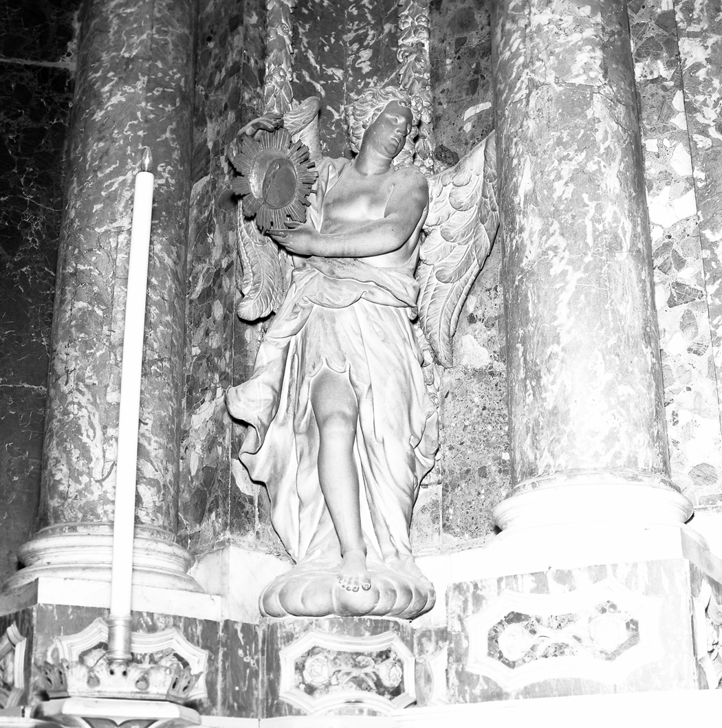 angelo (statua, elemento d'insieme) di Bernardi Giuseppe detto Giuseppe Torretti (secc. XVII/ XVIII)
