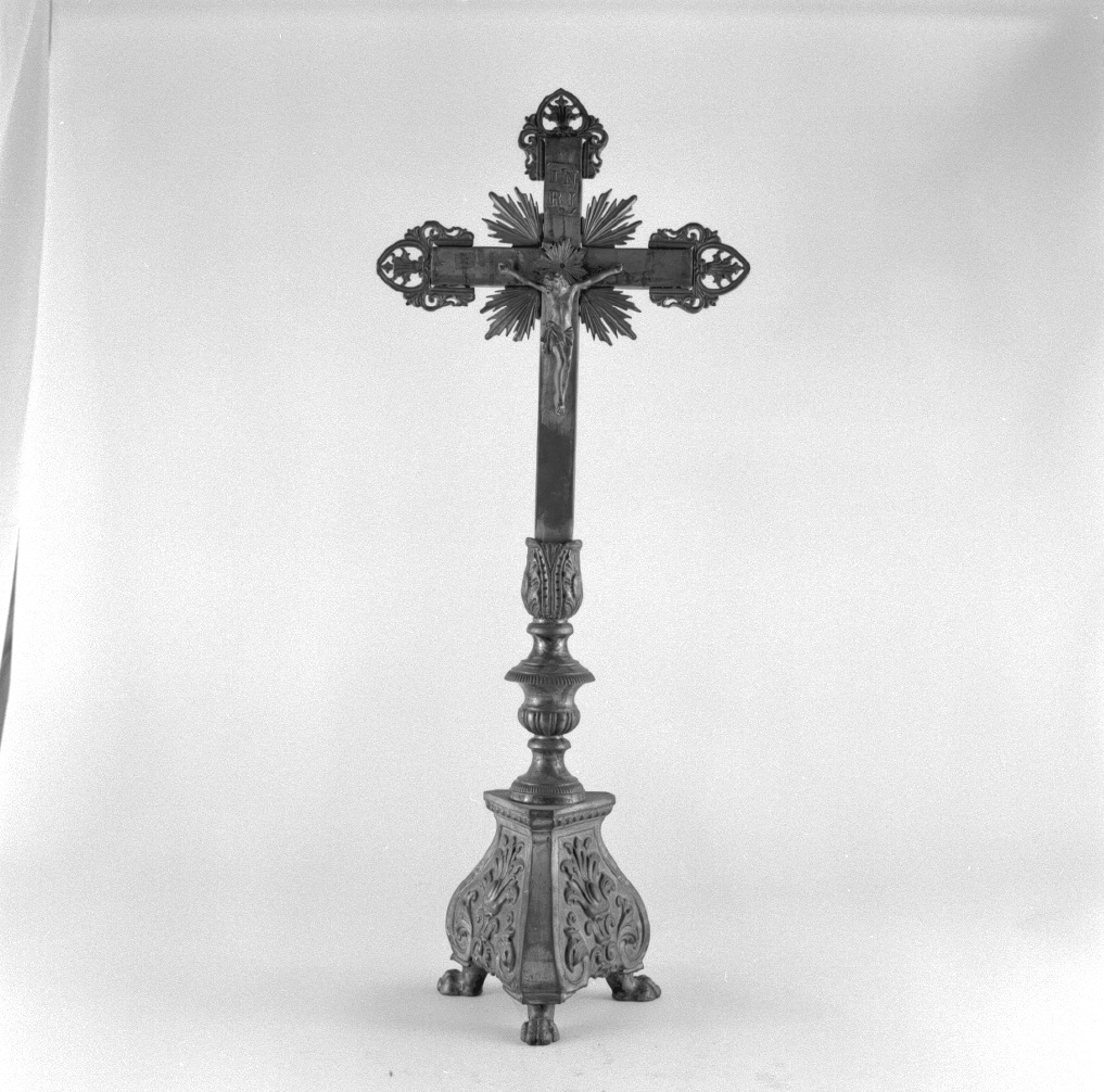 Cristo crocifisso (croce d'altare) - ambito veneto (secc. XIX/ XX)
