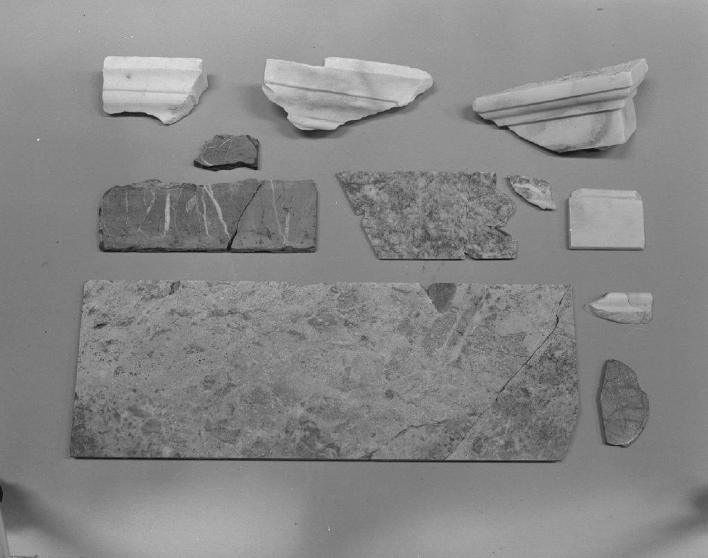 lastra, frammento - ambito veneto (metà sec. XVII)