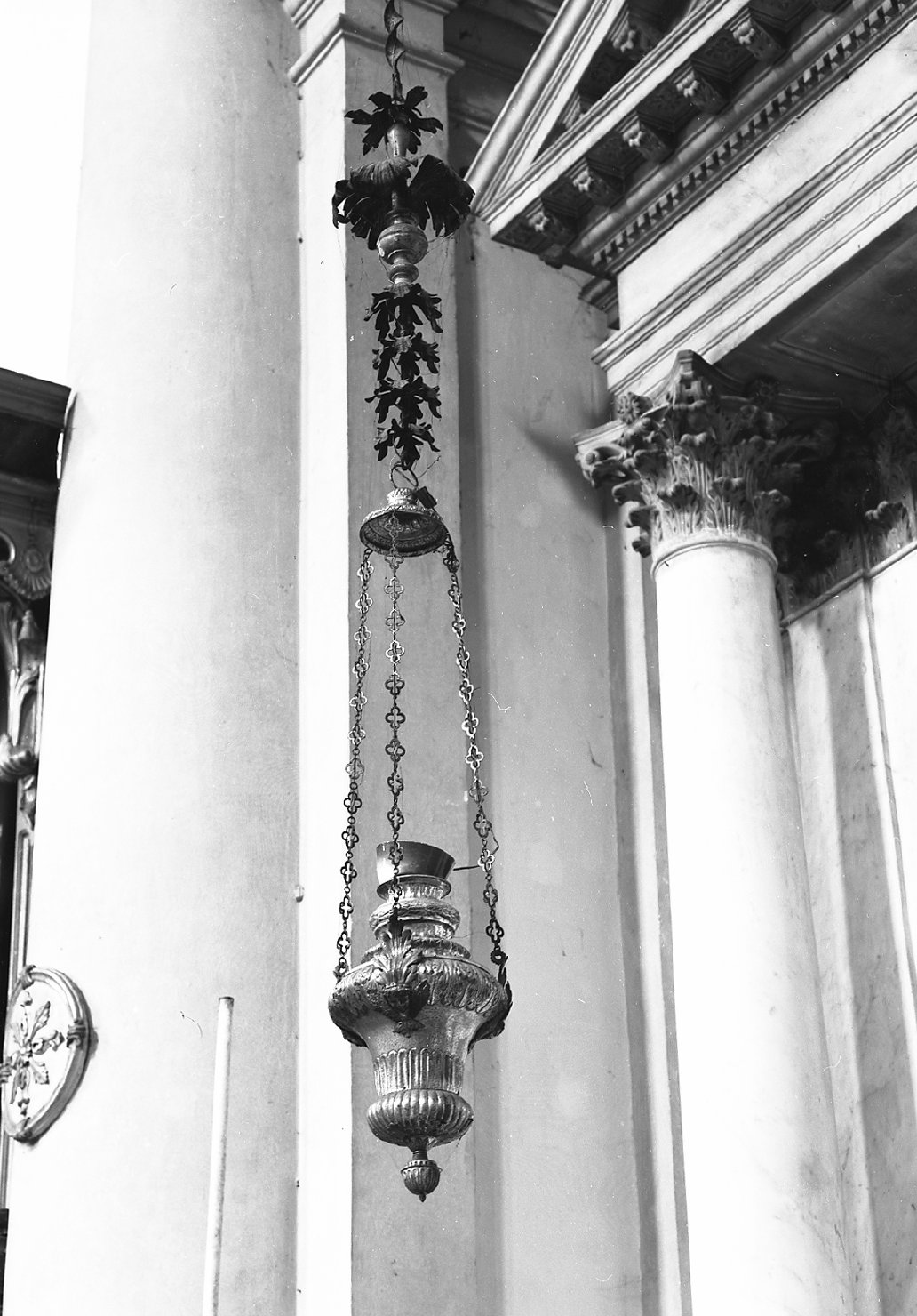 lampada pensile - ambito veneto (sec. XVIII)