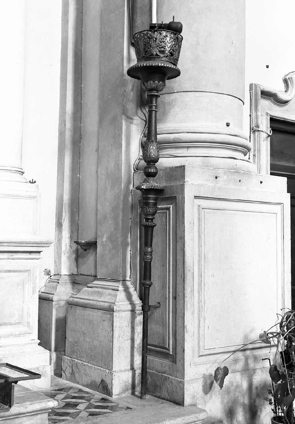candelabro - ambito veneto (secc. XVIII/ XIX)