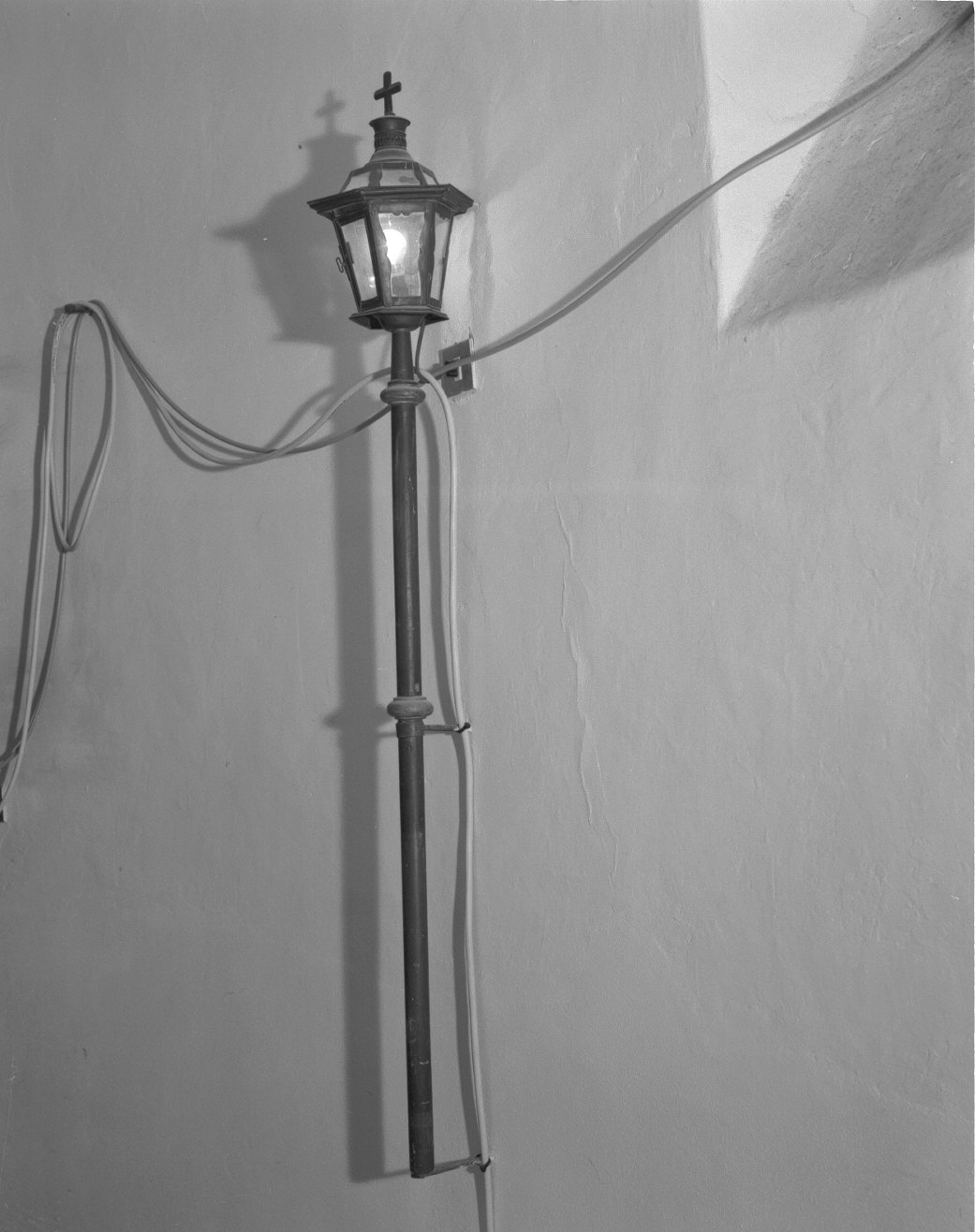 lanterna processionale, serie - bottega veneta (prima metà sec. XIX)