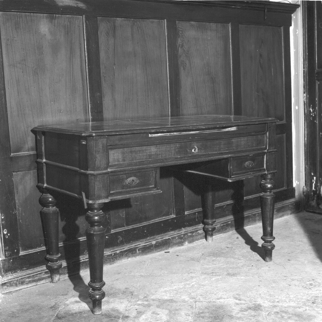 scrittoio - bottega veneta (metà sec. XIX)