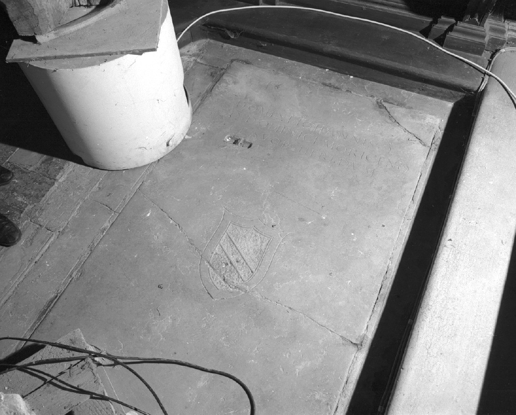 lapide tombale - ambito veneto (sec. XVI)