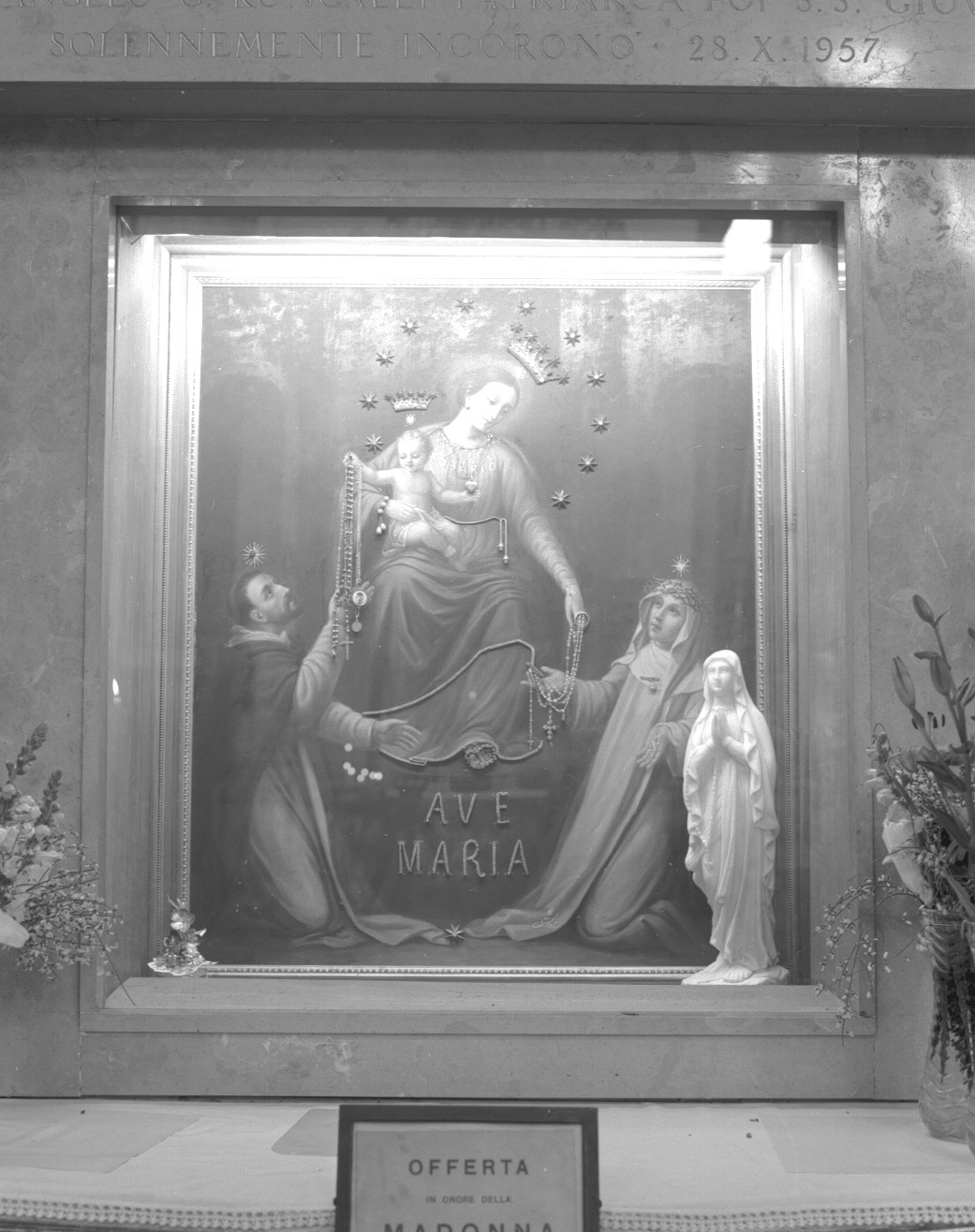 Madonna del Rosario/ Gesù Bambino (dipinto) - ambito veneto (prima metà sec. XX)