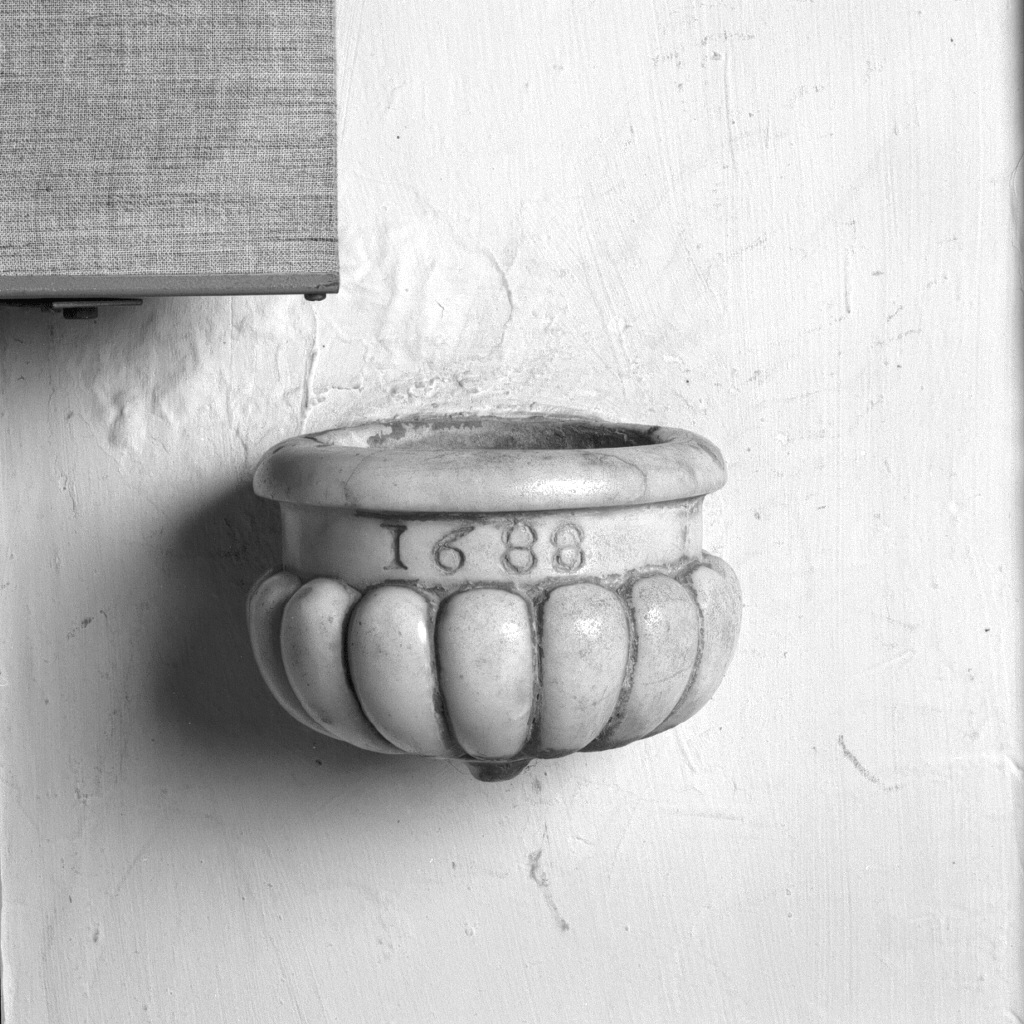 acquasantiera da parete - ambito veneto (sec. XVII)