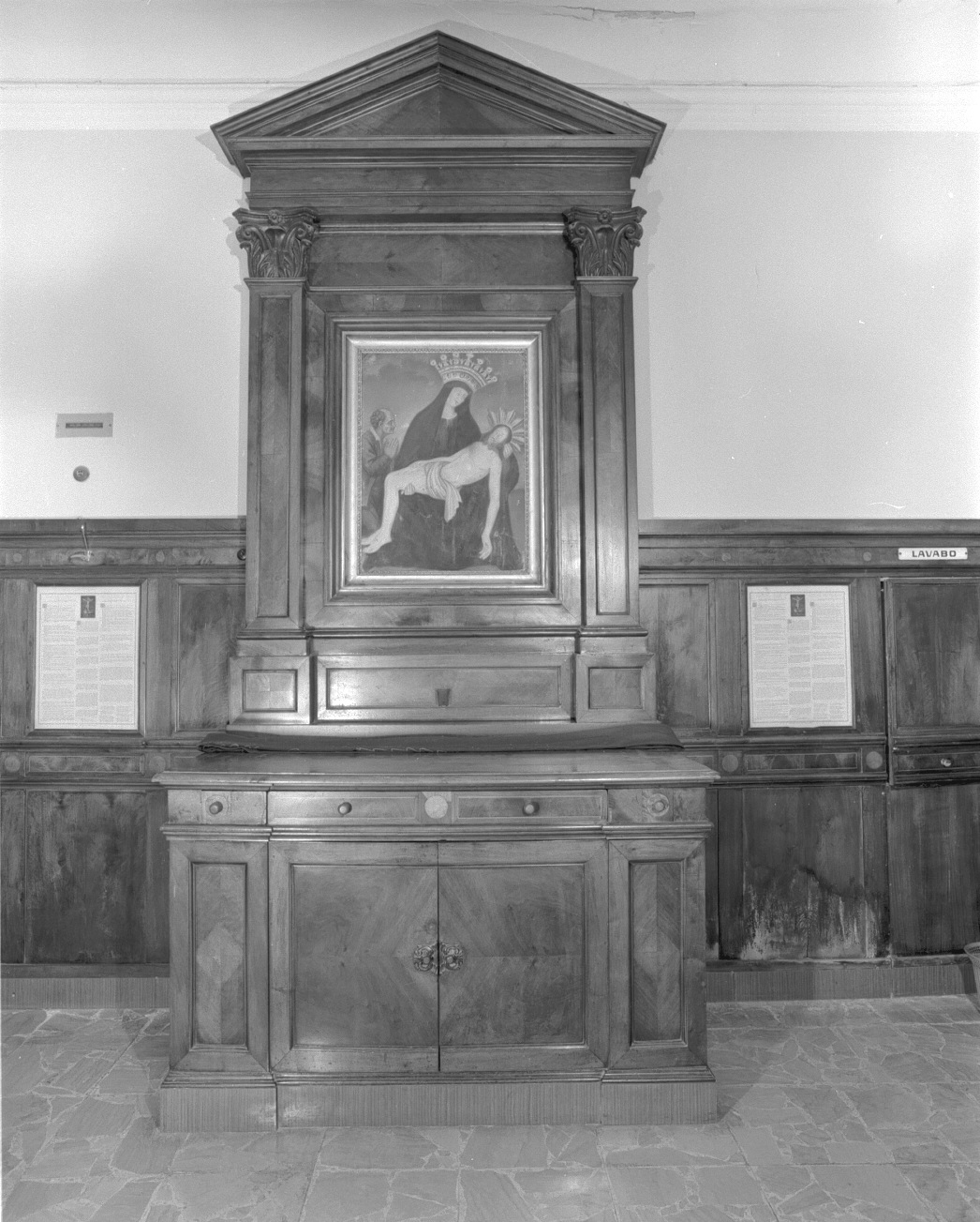 armadio da sacrestia - ambito veneto (sec. XIX)