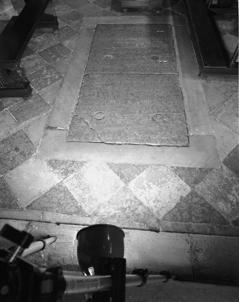 lapide tombale - ambito veneto (sec. XVII)