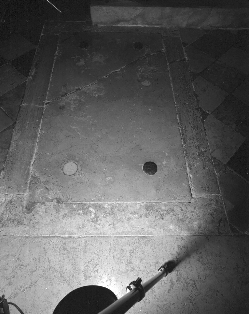 lapide tombale - ambito veneto (sec. XVI)