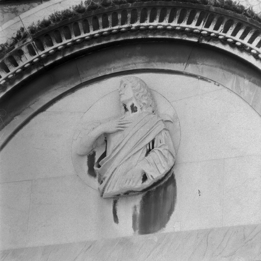 San Giovanni Evangelista (rilievo) di Lombardo Tullio (sec. XV)