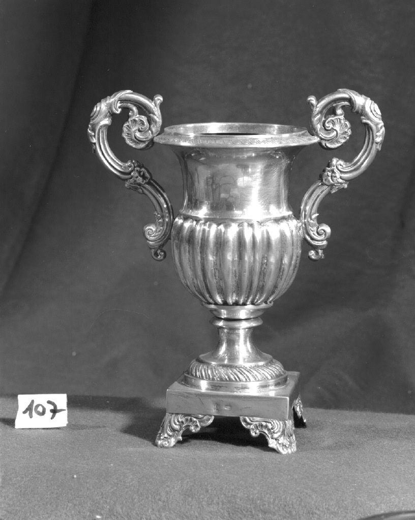 vaso d'altare - bottega veneta (primo quarto sec. XX)