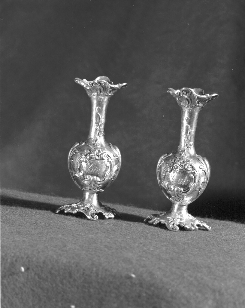 vasetti per oli santi - bottega veneta (prima metà sec. XX)