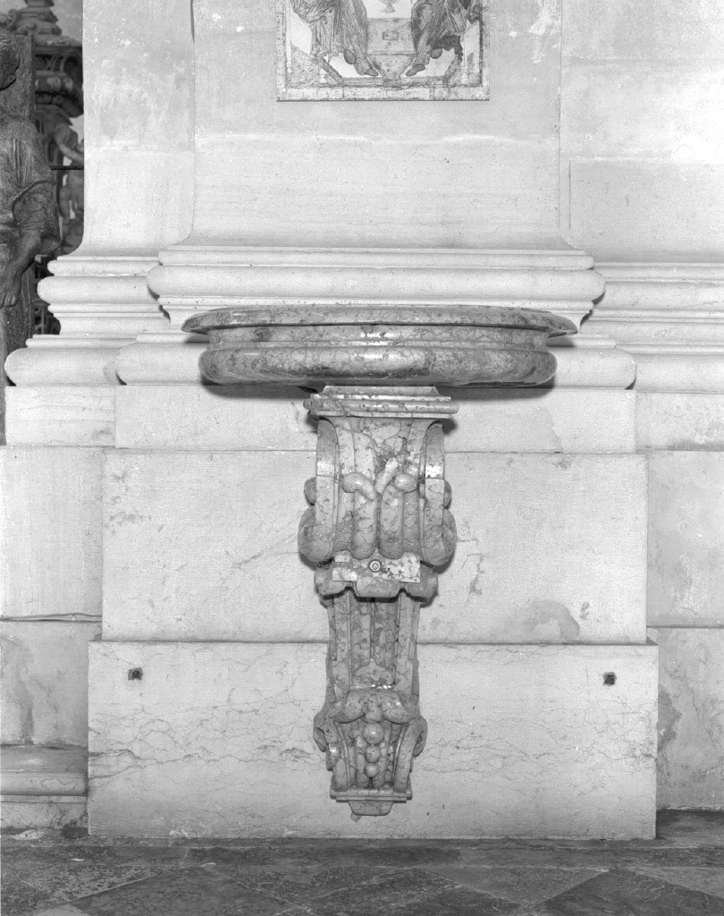 acquasantiera - ambito veneto (secondo quarto sec. XVII)