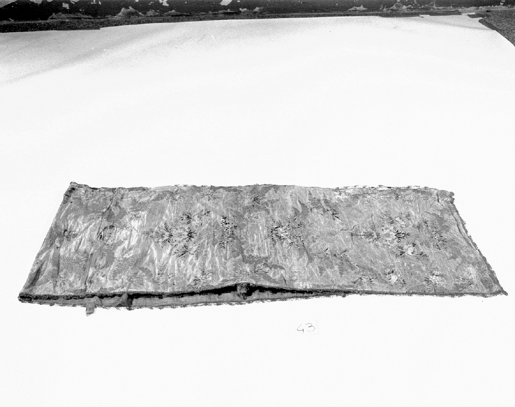 velo omerale - manifattura Italia centro-settentrionale (secondo quarto sec. XVIII)