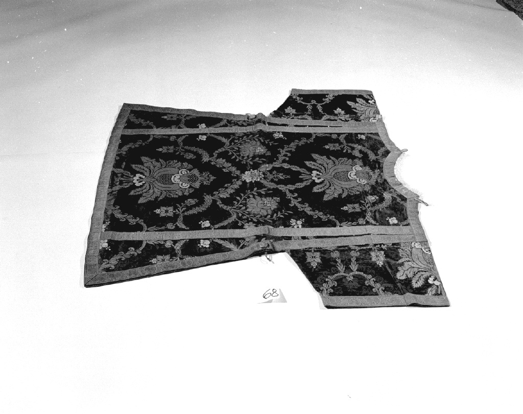 dalmatica - manifattura Italia centro-settentrionale (fine/inizio secc. XVII/ XVIII)