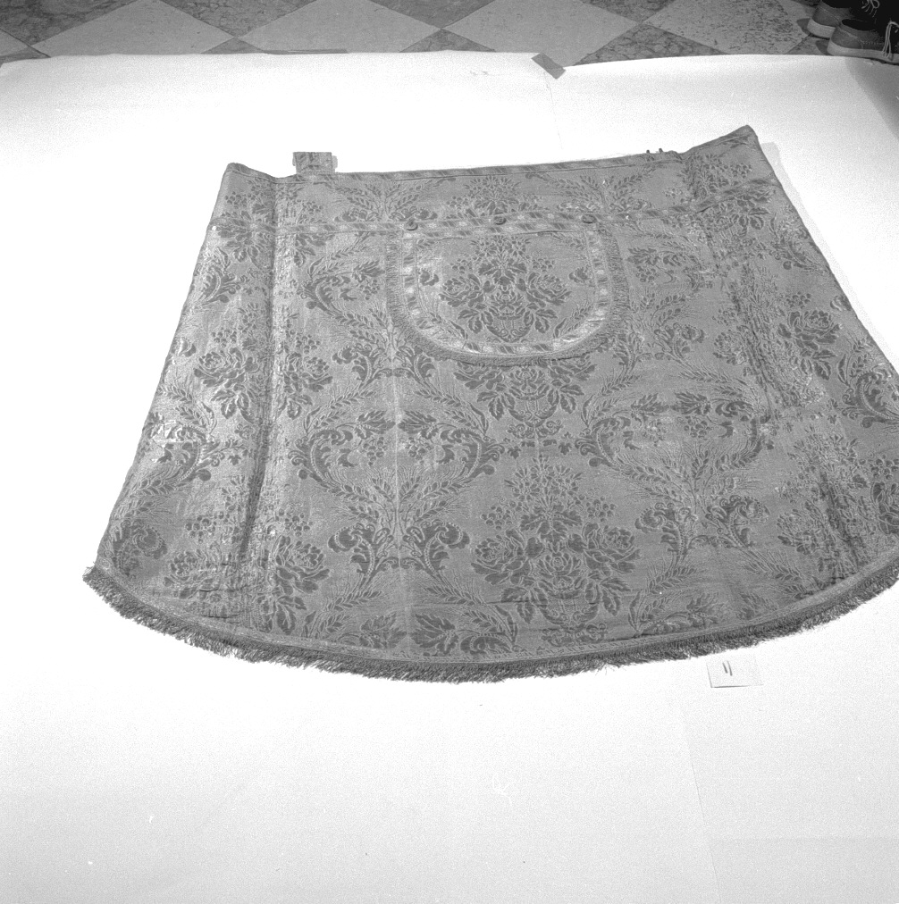 piviale - manifattura Italia centro-settentrionale (prima metà sec. XIX)