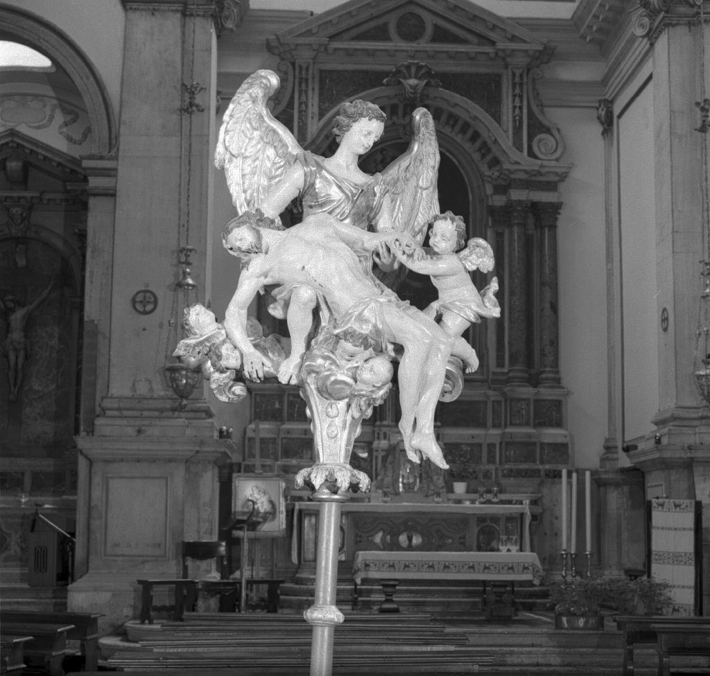 Cristo morto sorretto da angelo (emblema di confraternita) - ambito veneto (prima metà sec. XVIII)