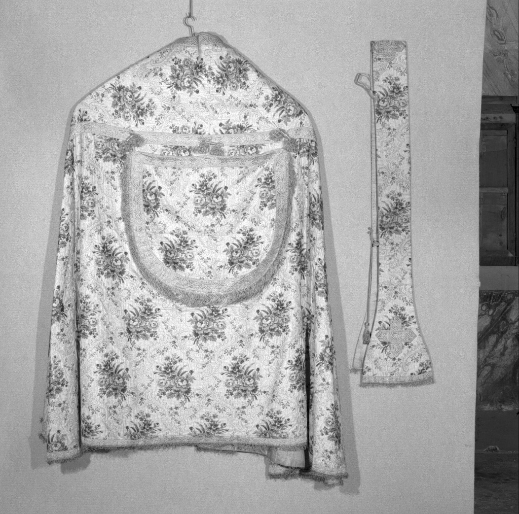 piviale, elemento d'insieme - manifattura veneta (secc. XVIII/ XIX)