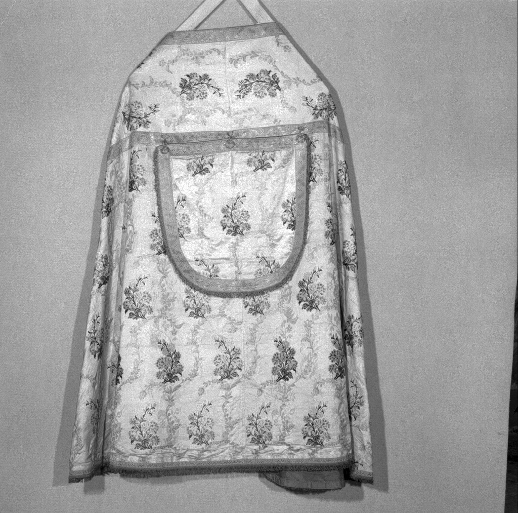 piviale - manifattura veneta (seconda metà sec. XVIII)