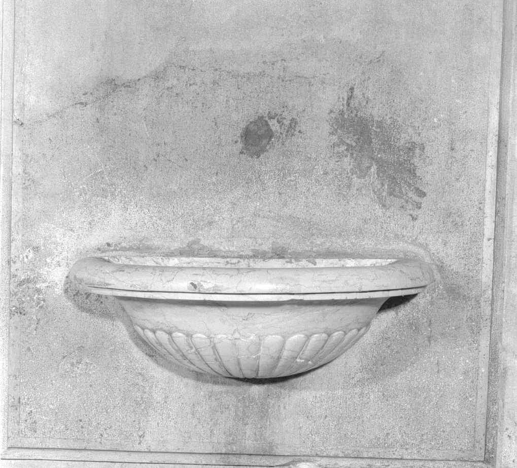 acquasantiera da parete - ambito veneziano (sec. XVIII)