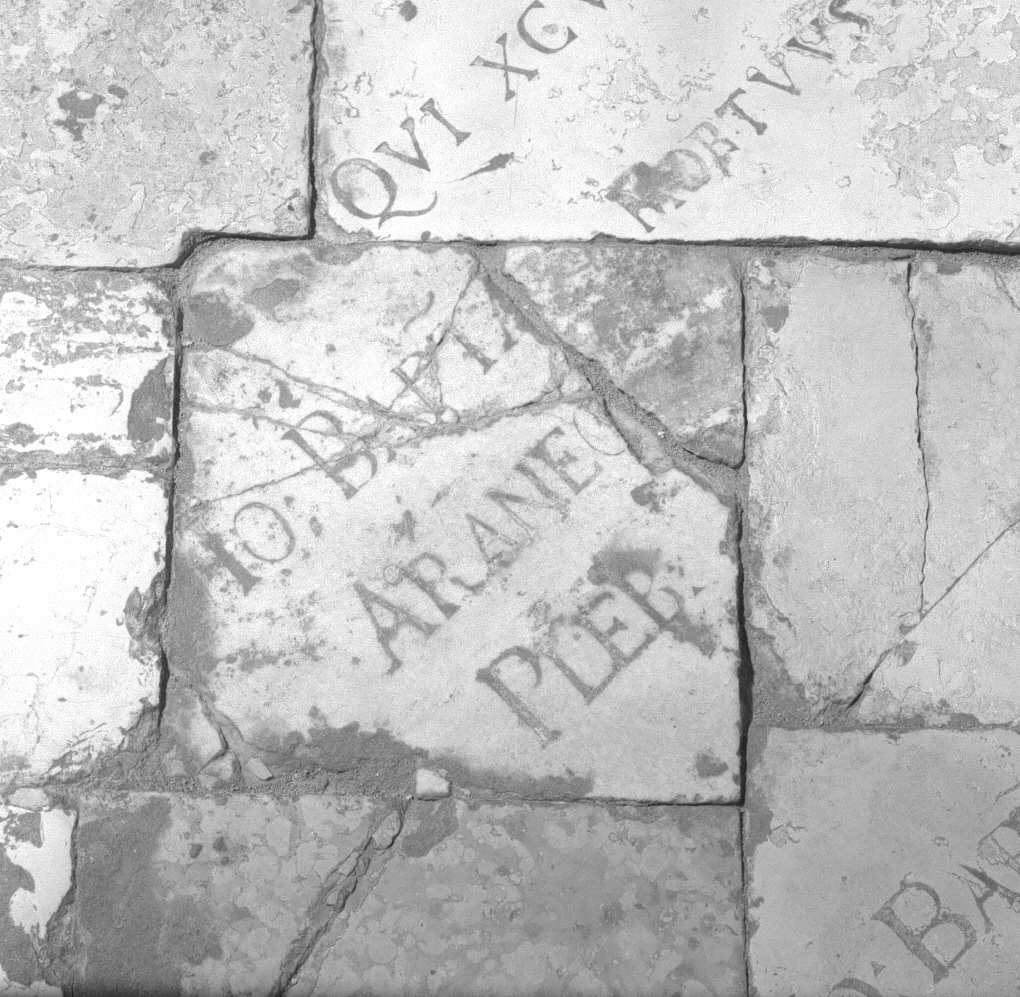 lapide tombale, frammento - ambito veneziano (sec. XVII)