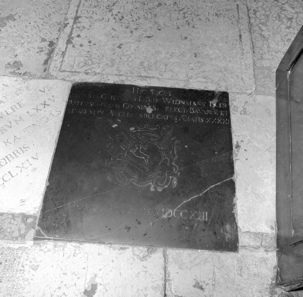 lapide tombale - ambito veneziano (sec. XVIII)