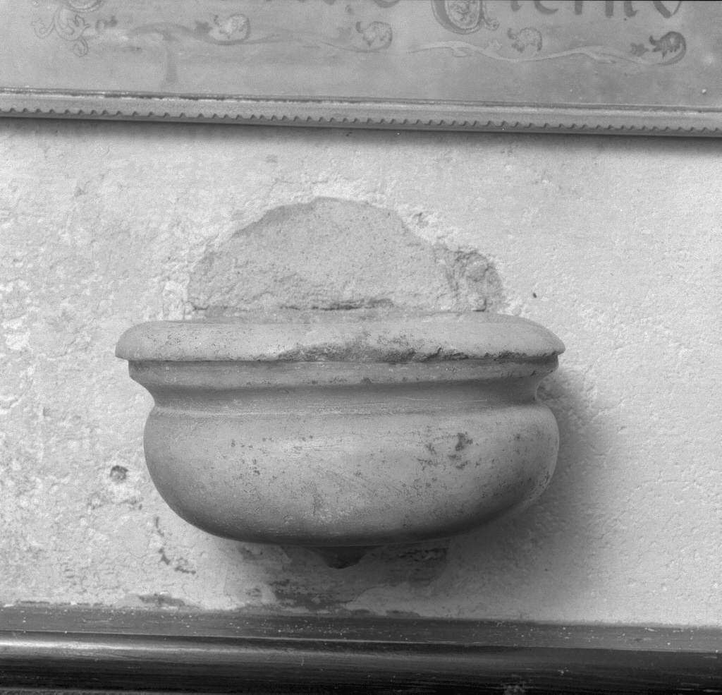 acquasantiera da parete - ambito veneziano (sec. XVII)