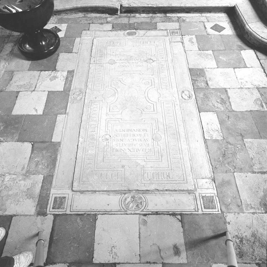 lapide tombale - ambito veneto (ultimo quarto sec. XVI)