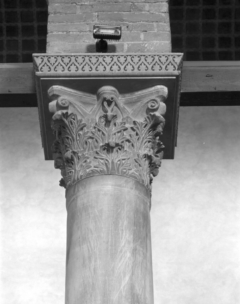 capitello corinzio - bottega veneta (prima metà sec. XII)
