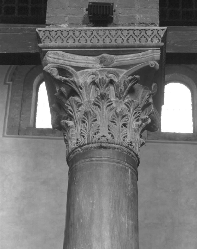 capitello corinzio - bottega veneta (sec. XII)