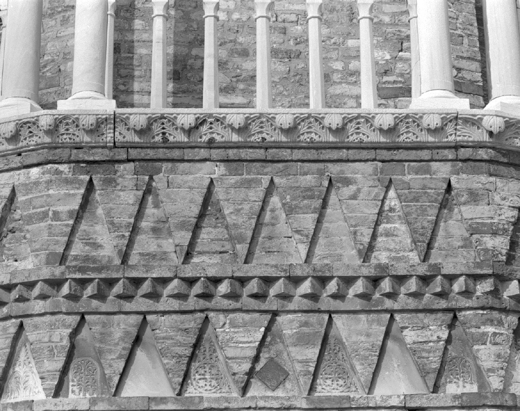 cornice architettonica - bottega veneta (prima metà sec. XII)