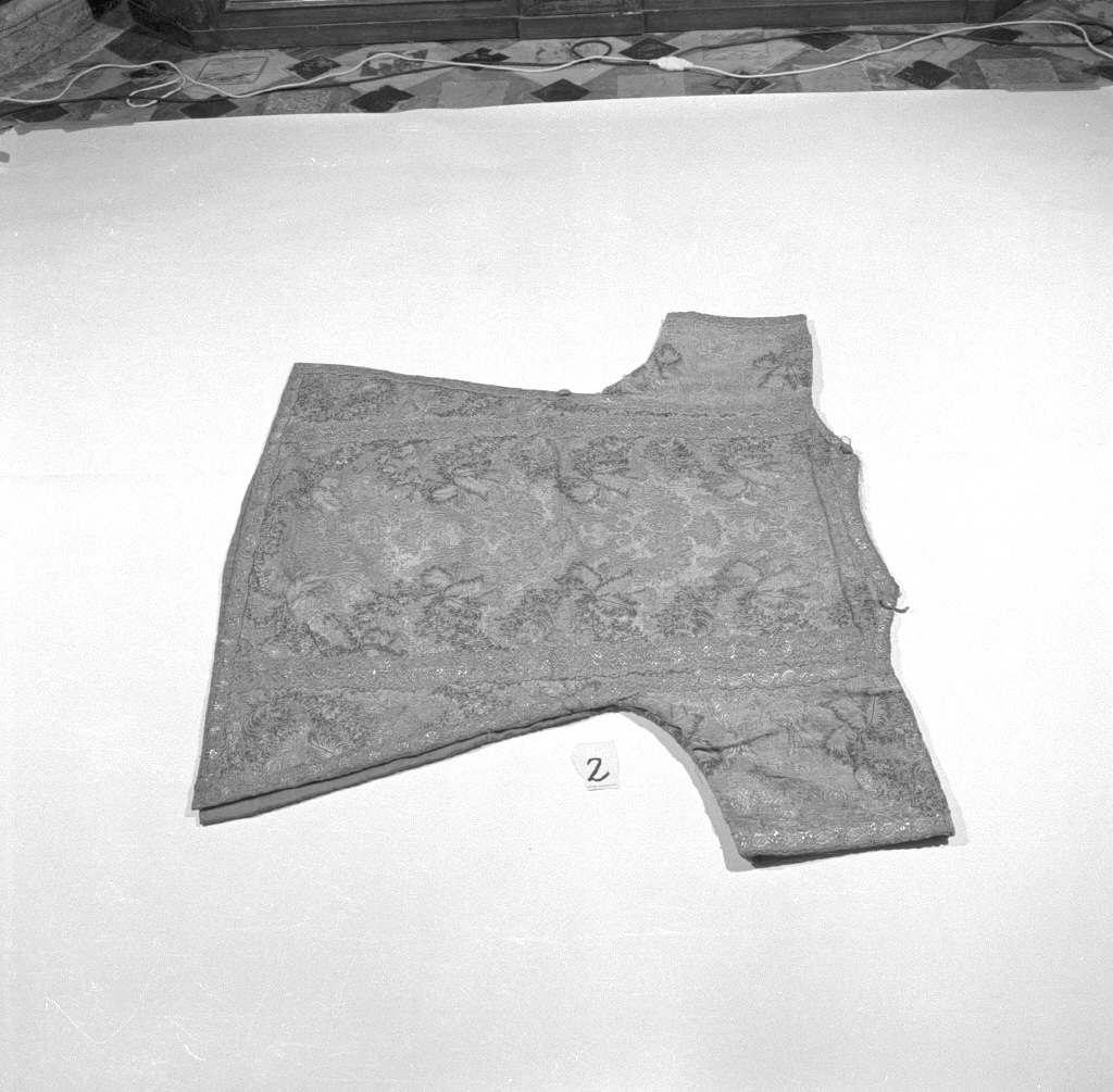 dalmatica, elemento d'insieme - manifattura italiana (fine/inizio secc. XVII/ XVIII)