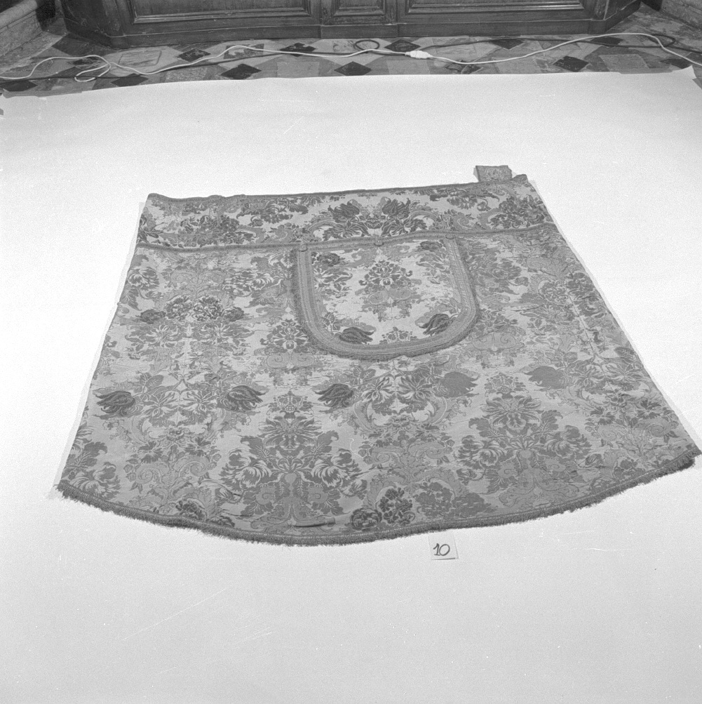 piviale - manifattura italiana (sec. XVIII)