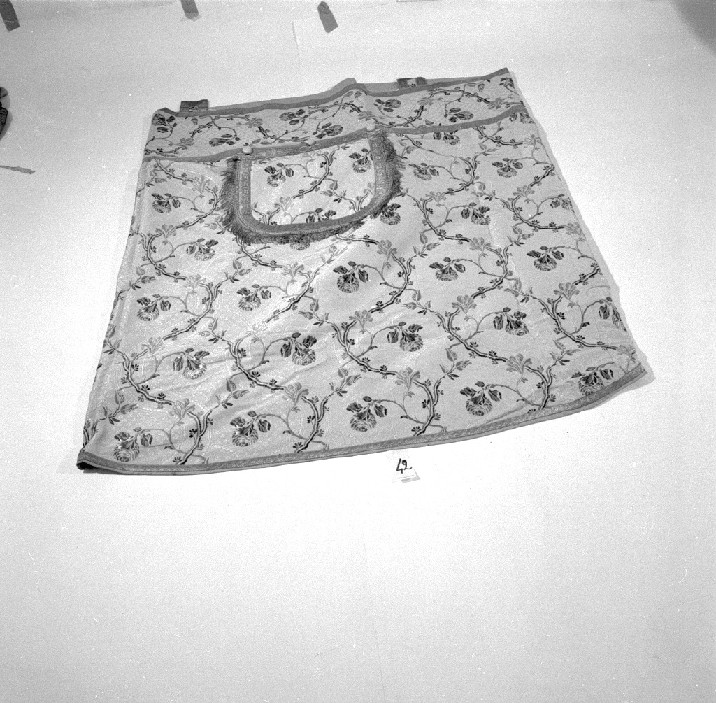 piviale - manifattura italiana (prima metà sec. XX)