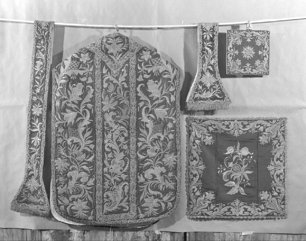 pianeta, elemento d'insieme - manifattura veneziana (terzo quarto sec. XVIII)