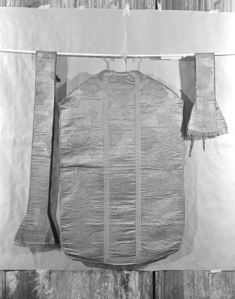 pianeta, elemento d'insieme - manifattura veneziana (fine/inizio secc. XVII/ XVIII)