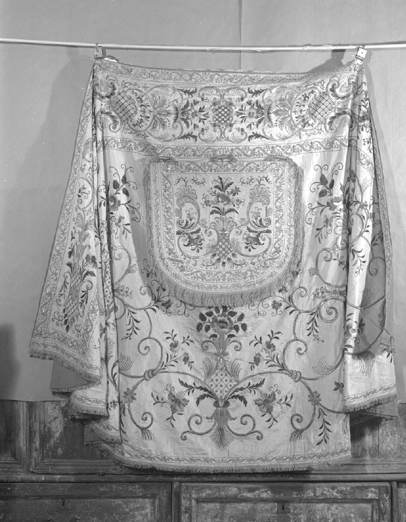 piviale - manifattura veneziana (ultimo quarto sec. XVIII)