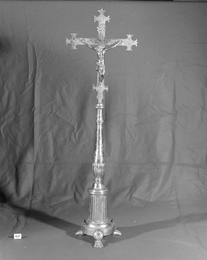 croce d'altare - bottega veneta (prima metà sec. XX)