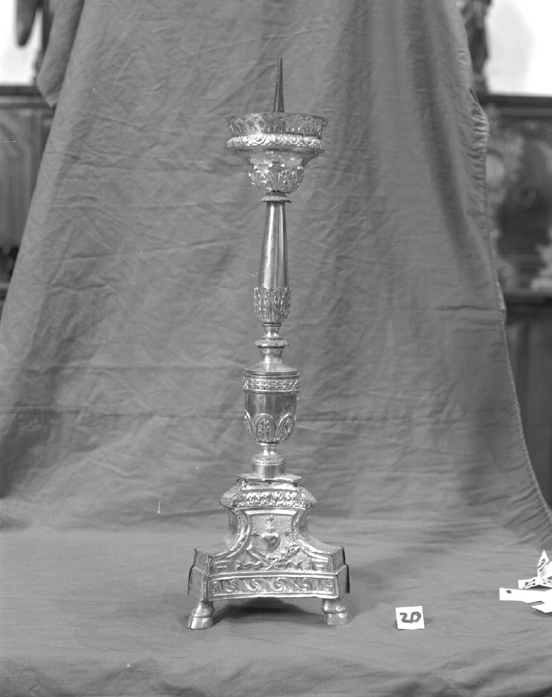 candelabro - bottega veneta (seconda metà sec. XIX)