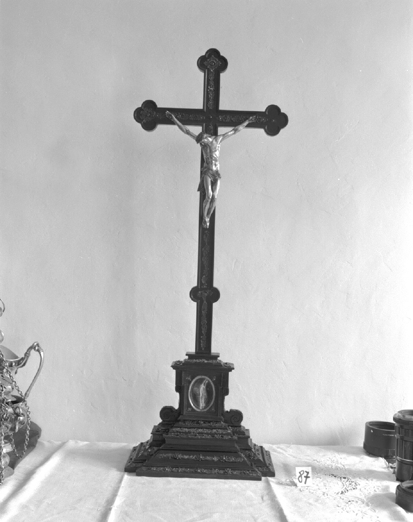 croce da tavolo - bottega veneziana (seconda metà sec. XIX)