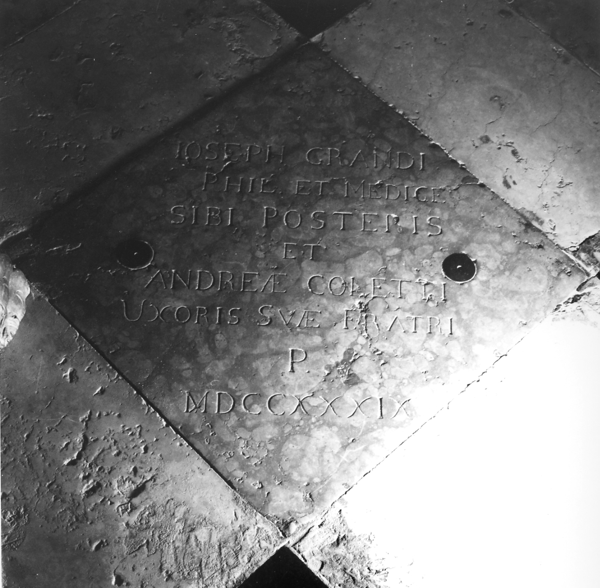 lapide tombale - bottega veneta (sec. XVIII)