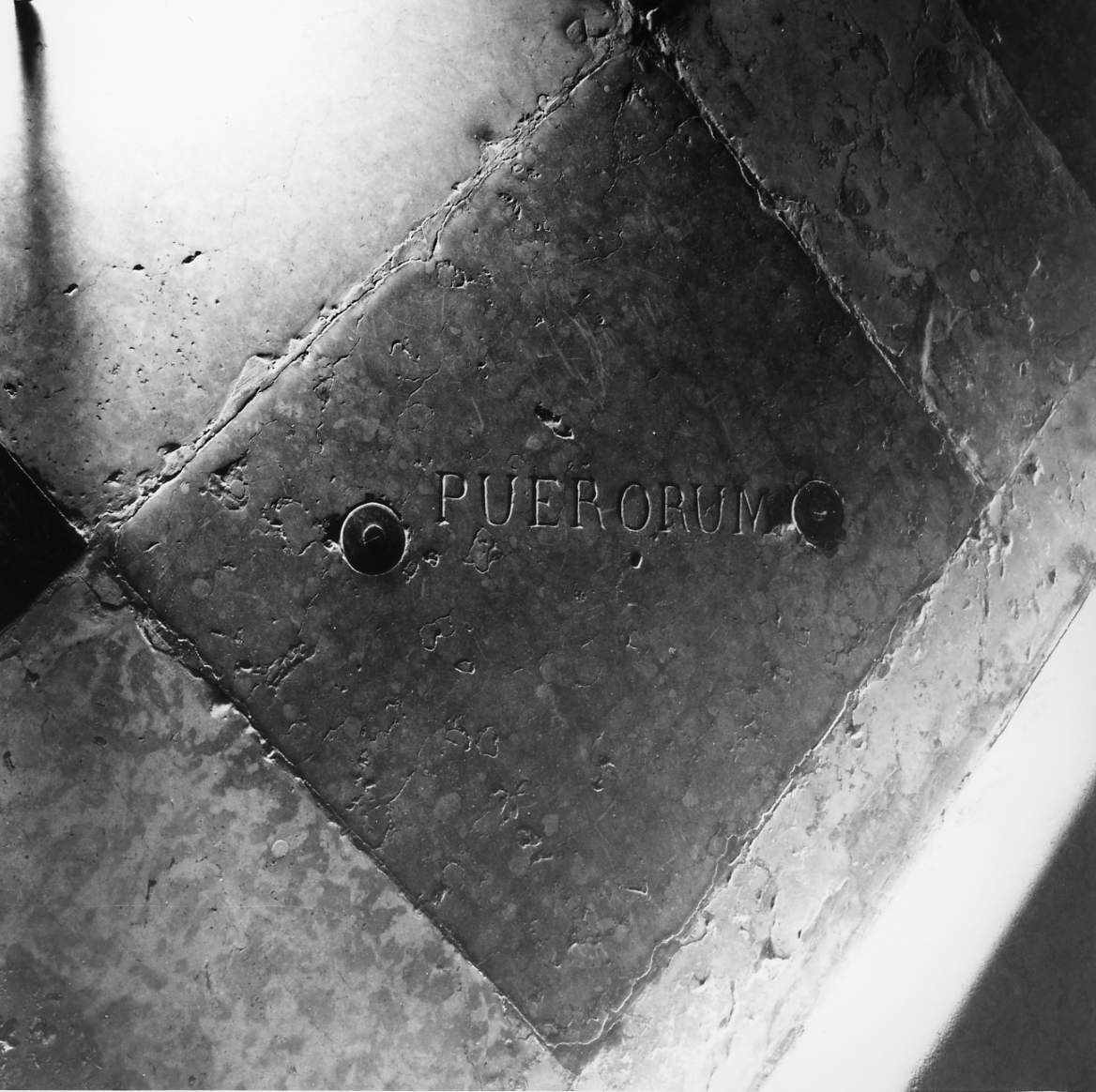 lapide tombale - bottega veneta (sec. XVIII)