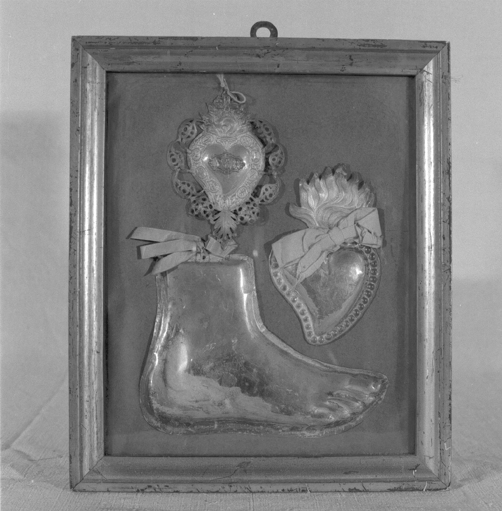 cuore/ piede (ex voto) - ambito veneziano (sec. XIX)