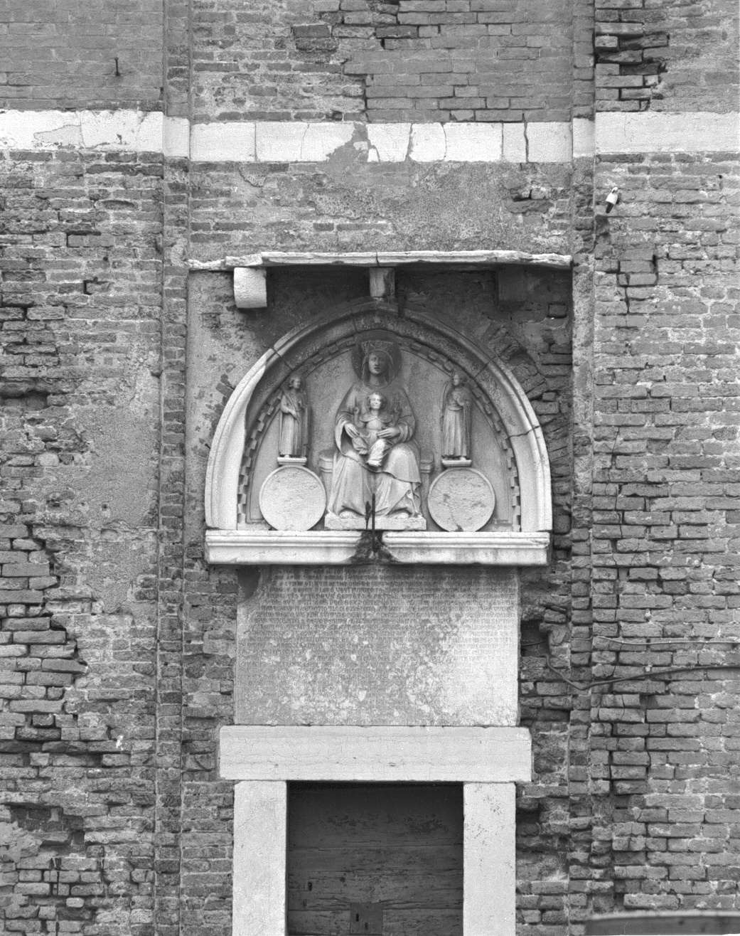 Madonna del riposo, Madonna (scultura) - ambito veneto (sec. XIV)