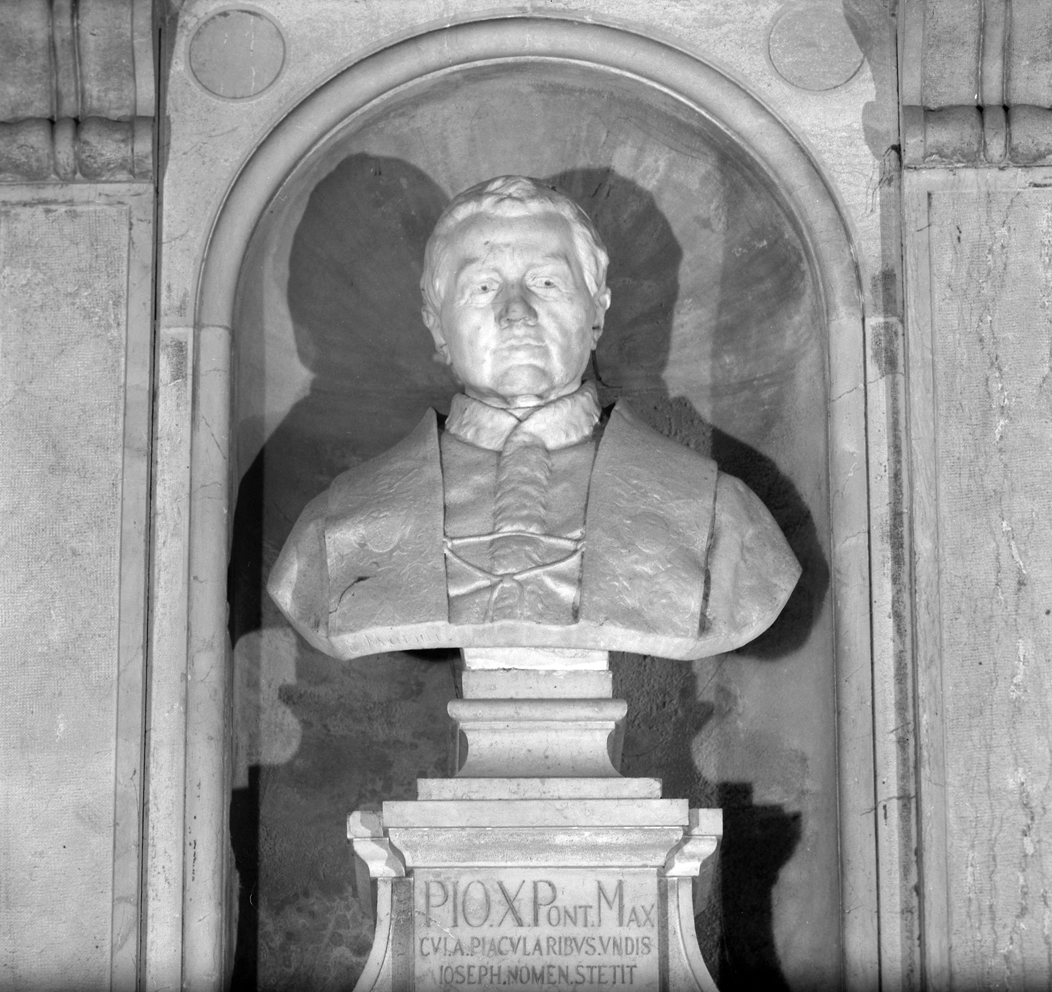 Papa Pio X (busto) di Marsili Emilio (sec. XX)