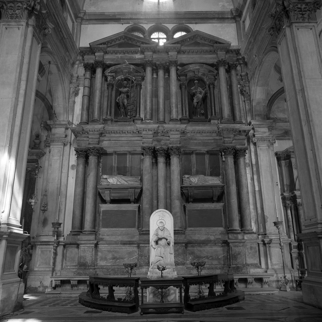 monumento funebre di Franco Cesare (sec. XVI)
