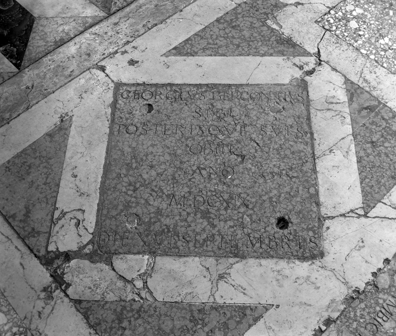 lapide tombale - bottega veneta (sec. XVII)